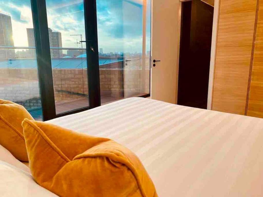 Large 3 Bed 3 Bathrooms Penthouse With Terrace And City Views In London Exterior photo
