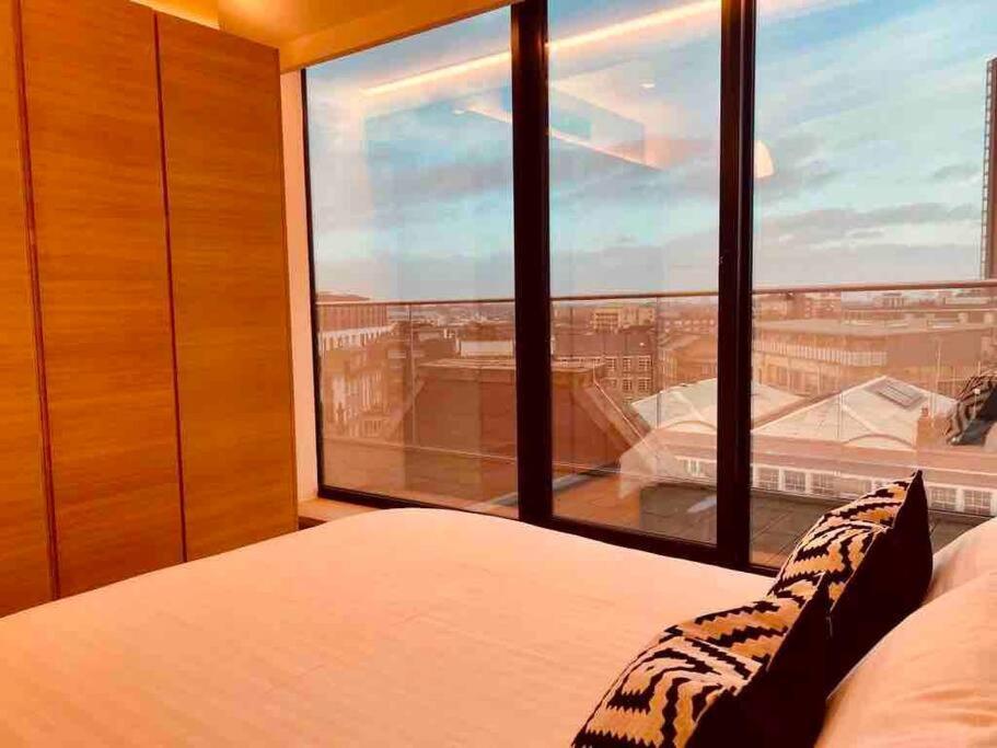 Large 3 Bed 3 Bathrooms Penthouse With Terrace And City Views In London Exterior photo